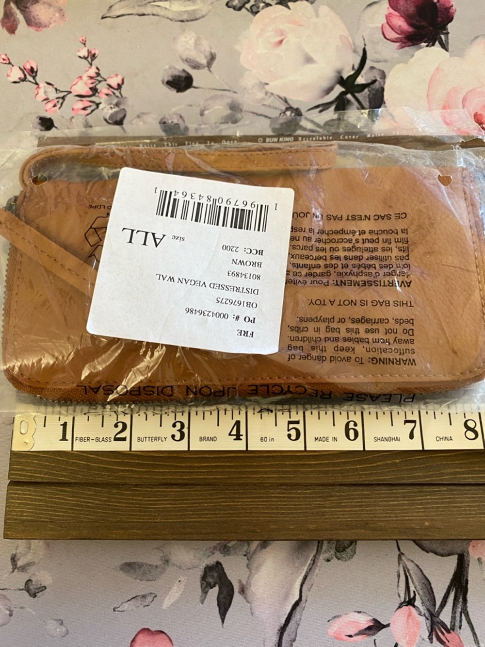 Free People Distressed Vegan Leather Zip Wallet Wristlet Brown NWT - Picture 15 of 16